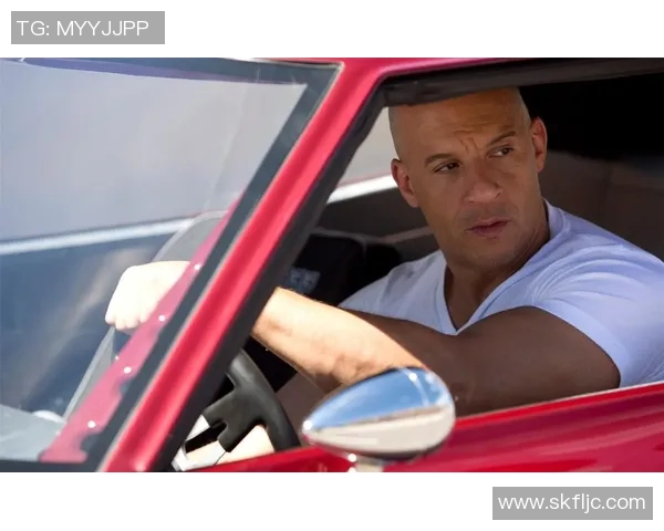 《足球周刊首期球星卡揭幕：重温经典瞬间与传奇人物》